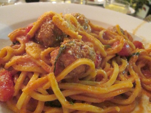 spaghetti e polpettine (meatballs) 8.00